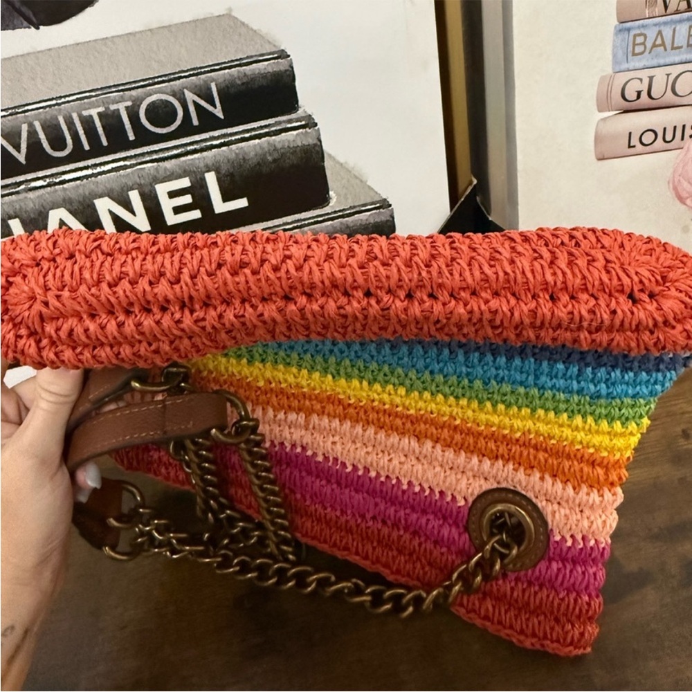 Kurt Geiger Rainbow Raffia shoulder bag/ tote w chunky chain and leather straps - Picture 5 of 10